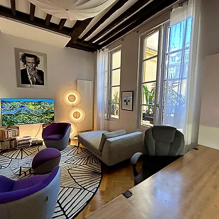 Apartment Superbe Et Inoubliable Le Marais Paris