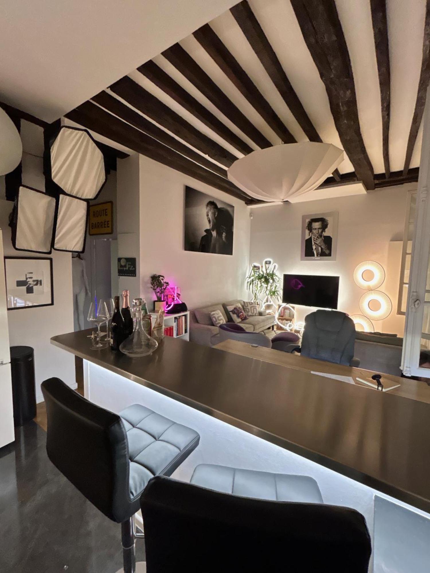 Superbe Et Inoubliable Le Marais Appartamento Parigi